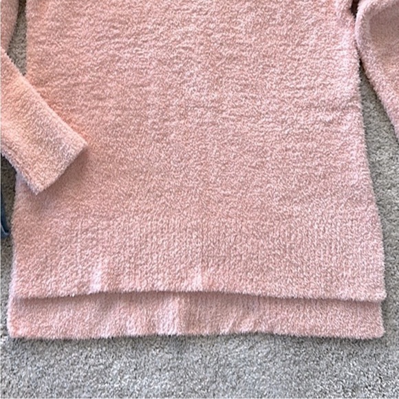 Sanctuary Fuzzy V Neck Sweater - Picture 4 of 7